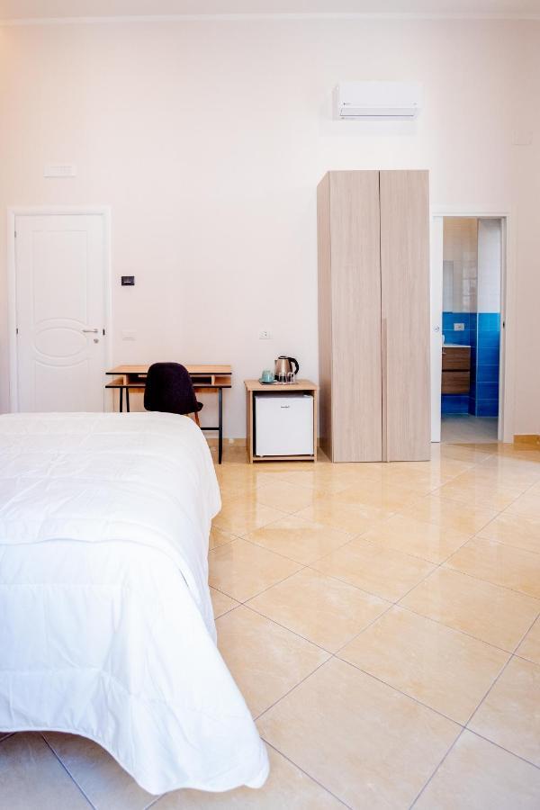 Leone Suites Toledo Naples Exterior photo