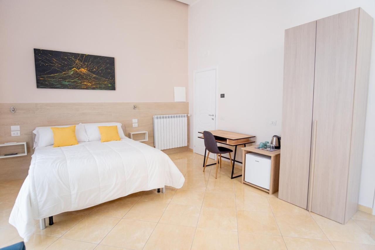 Leone Suites Toledo Naples Exterior photo